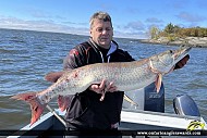 50" Muskie caught on Lake of the Woods