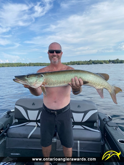 40.5" Muskie caught on Pigeon Lake