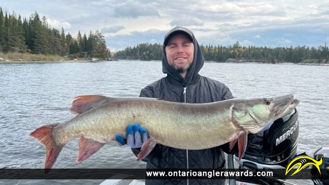41" Muskie caught on Pistol Lake