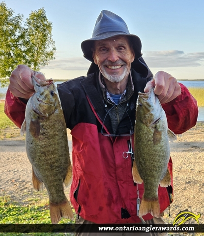 17.5" Smallmouth Bass caught on Lake of the Woods