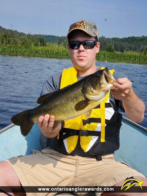 19" Largemouth Bass caught on Commanda Lake