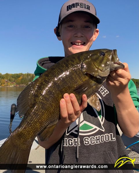 18" Smallmouth Bass caught on Minnitaki Lake