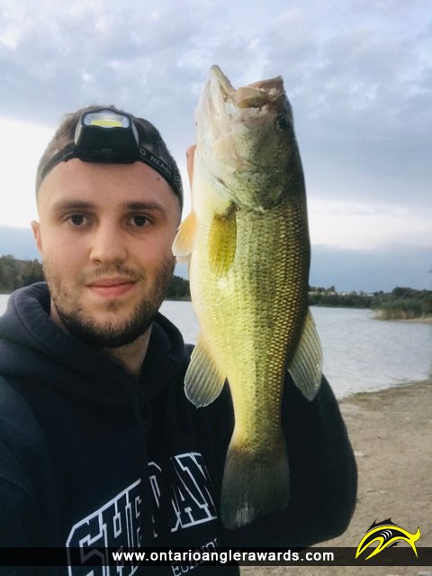 20" Largemouth Bass caught on Lake Kelso