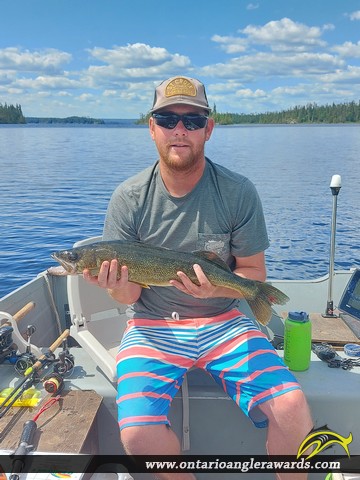 25" Walleye caught on Osullivan Lake