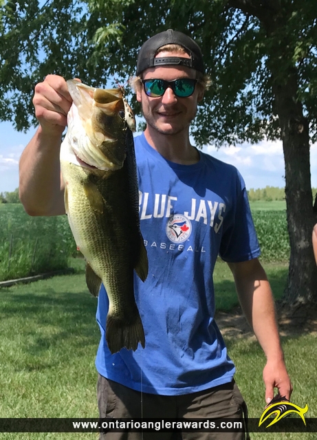 20.75" Largemouth Bass caught on Cedar Creek