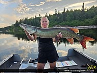 42" Muskie caught on Minaki