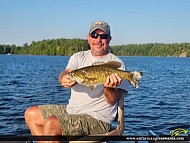 19" Smallmouth Bass caught on Indian lake
