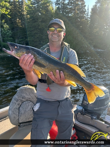 28.25" Walleye caught on Granite Hill Lake