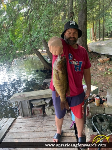 17.5" Smallmouth Bass caught on Mirror lake