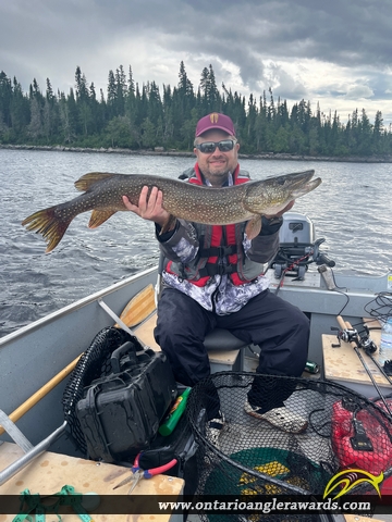 39.5" Northern Pike caught on Makokibatan Lake