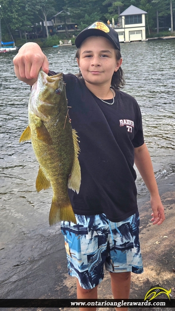 20" Smallmouth Bass caught on Lake Rousseau 