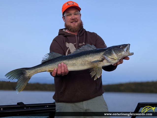 30.25" Walleye caught on Wakami Lake 