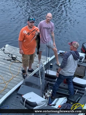 27.0" Walleye caught on Lake Herridge