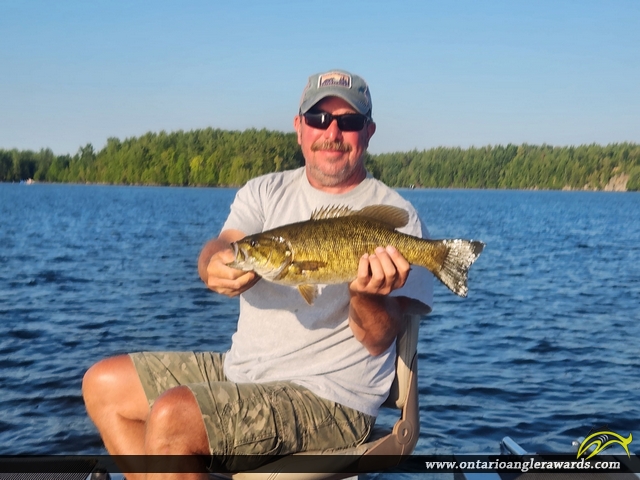 19" Smallmouth Bass caught on Indian lake