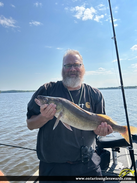 29" Walleye caught on Dinorwic Lake