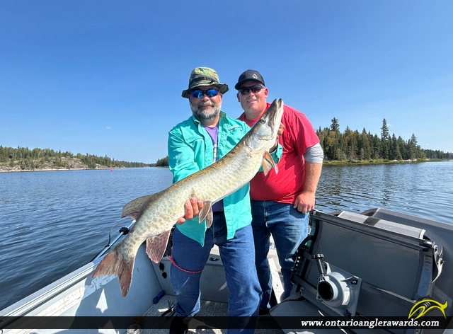 38" Muskie caught on Roughrock Lake