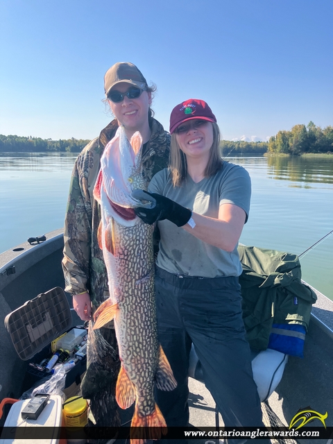 42" Northern Pike caught on Lac Seul