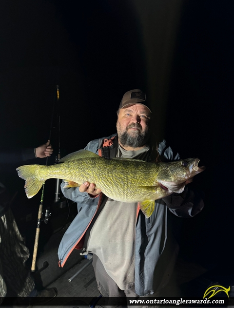29" Walleye caught on Niagara River
