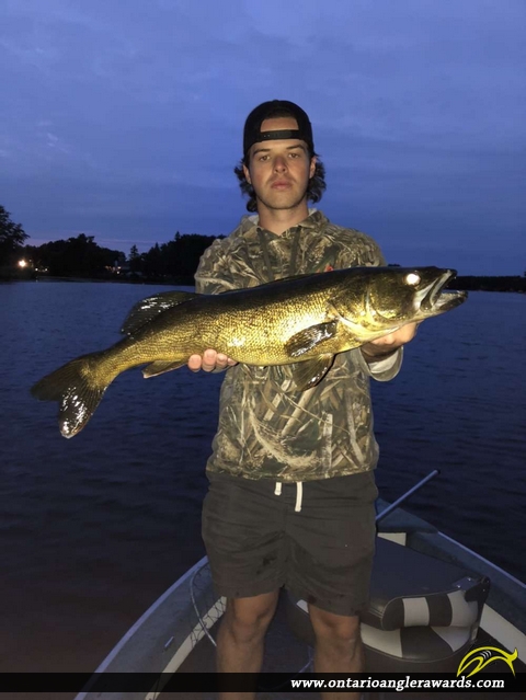 30" Walleye caught on Rideau River