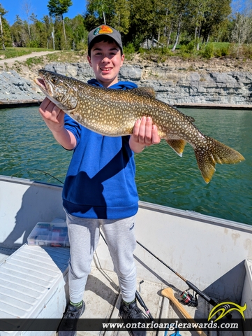 28.75" Lake Trout caught on North Channel (Lake Huron)