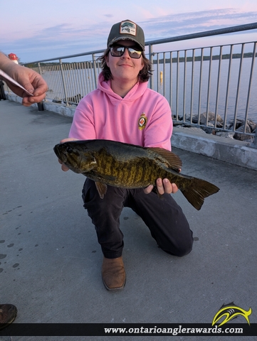 21" Smallmouth Bass caught on Lake Nipissing 