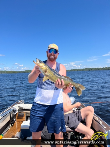 25.5" Walleye caught on Rainy Lake