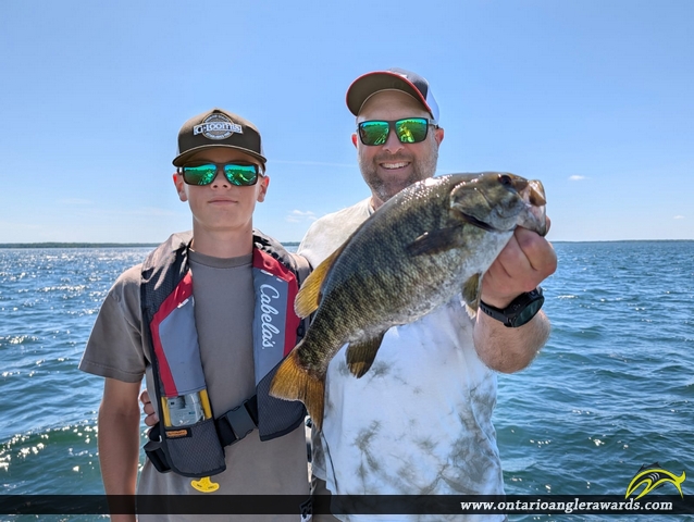 17.25" Smallmouth Bass caught on Lake of the woods