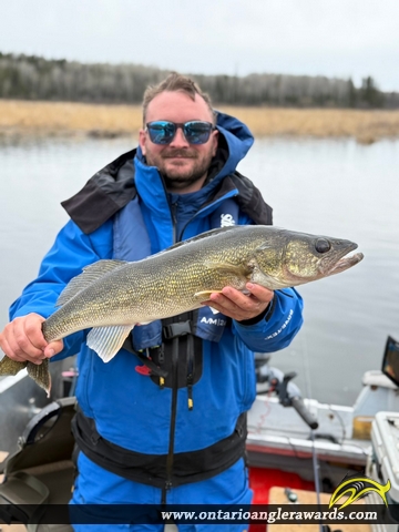 28" Walleye caught on Wine Lake 