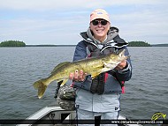 25.5" Walleye caught on Wawang Lake